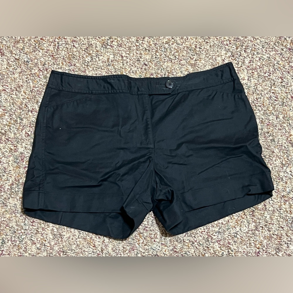 Ann Taylor Elegant Black Shorts women's size 16‎ summer sun fun beach hot